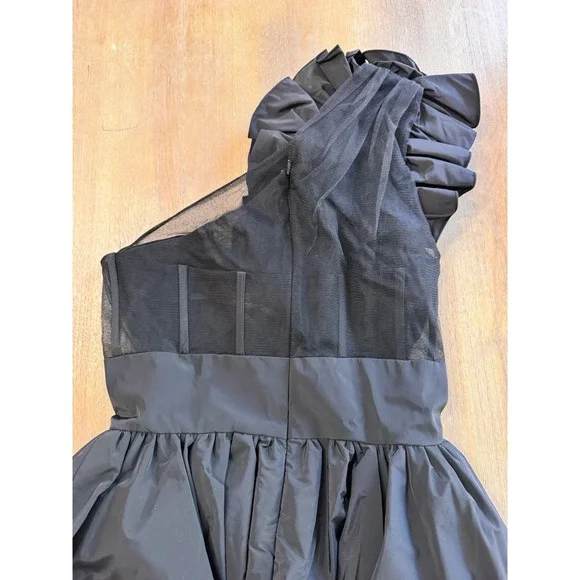 Mac Duggal Black Taffeta Bubble Hem Mini Dress Sz 6 Structured Rosette Shoulder - Picture 10 of 16